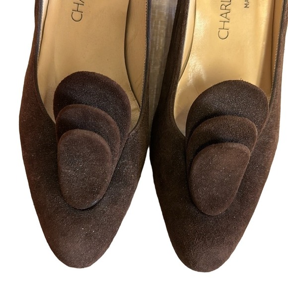 80s vintage Charles Jourdan Paris, brown suede heels, 7.5 inbox - Picture 3 of 8